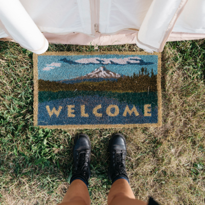 welcome mat with feet
